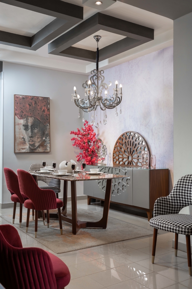 Elevating Dining Experiences: The Art of Dining Room Sets